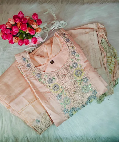 EMBIRODARY DESINGER KURTI SET KS040